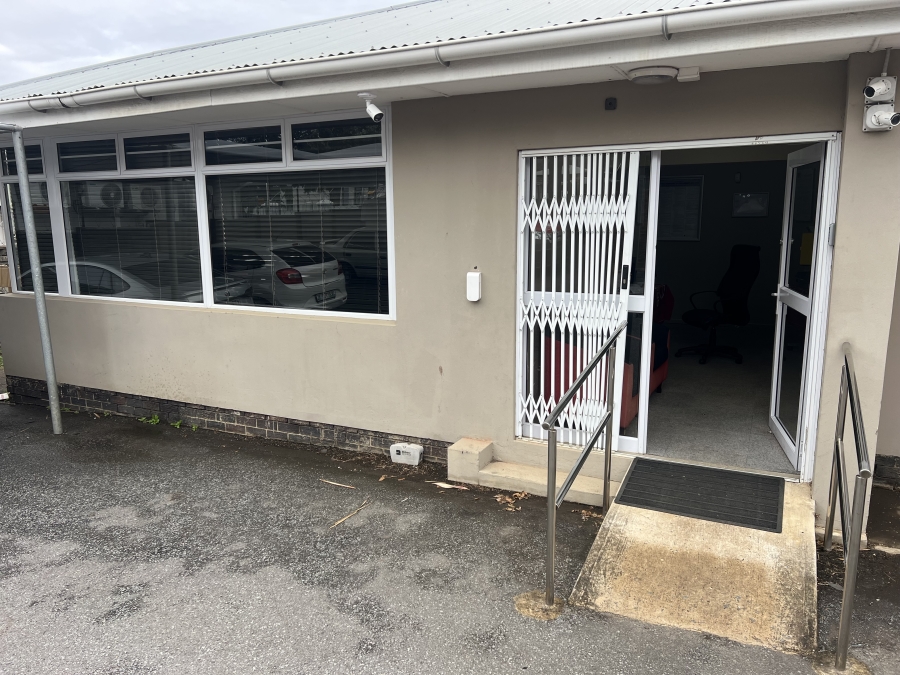 Commercial Property for Sale in Vincent Eastern Cape